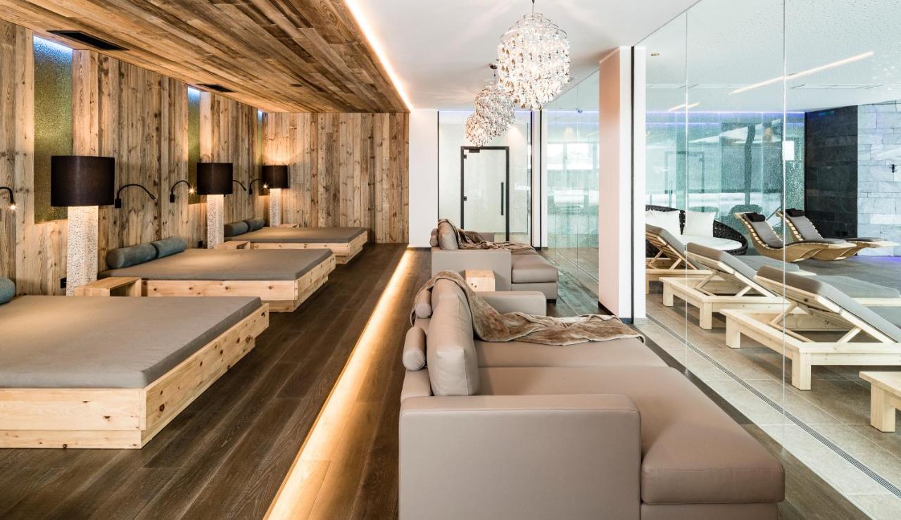 Hotel Sonnenberg Panorama Dolomites Wellbeing à Maranza Extérieur photo