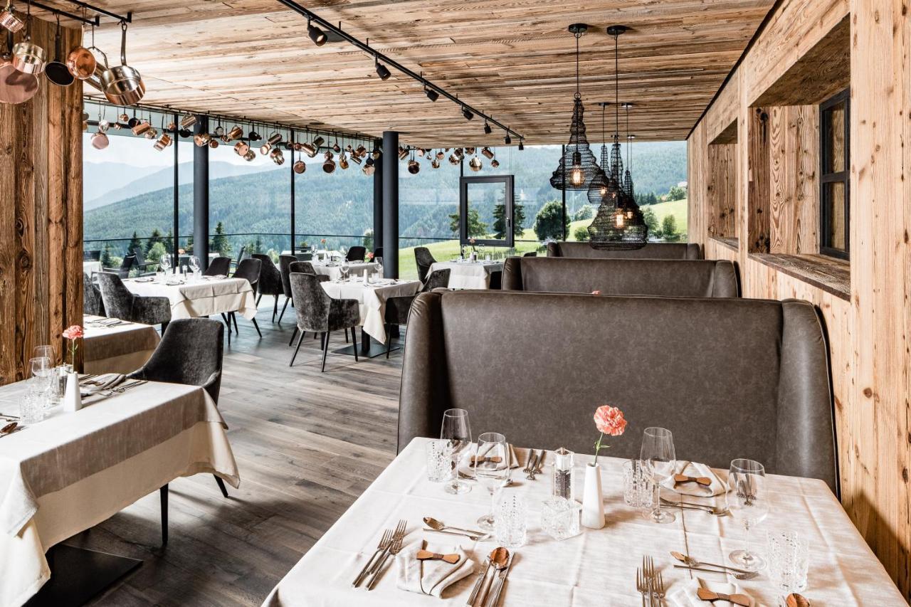 Hotel Sonnenberg Panorama Dolomites Wellbeing à Maranza Extérieur photo