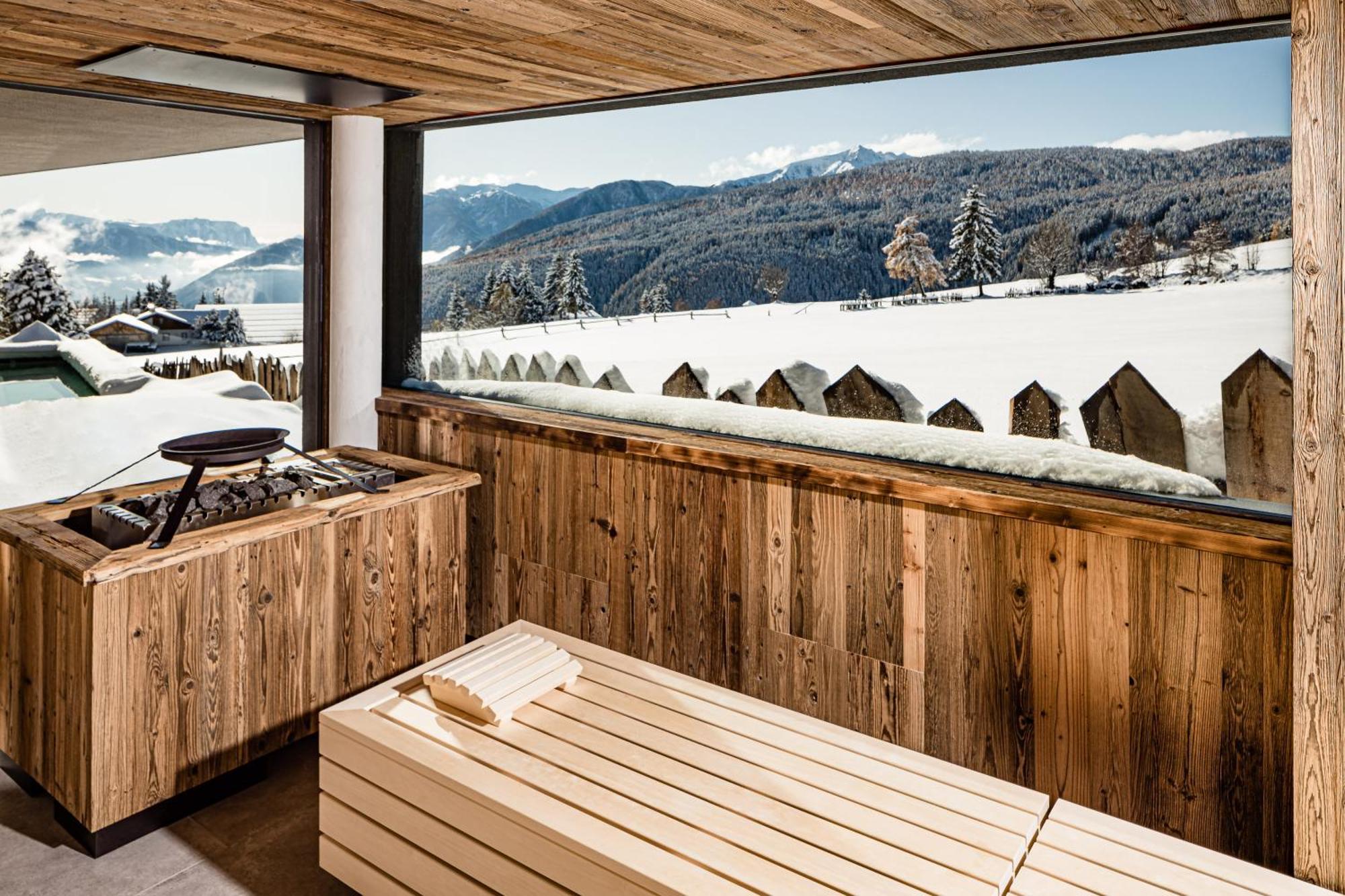 Hotel Sonnenberg Panorama Dolomites Wellbeing à Maranza Extérieur photo