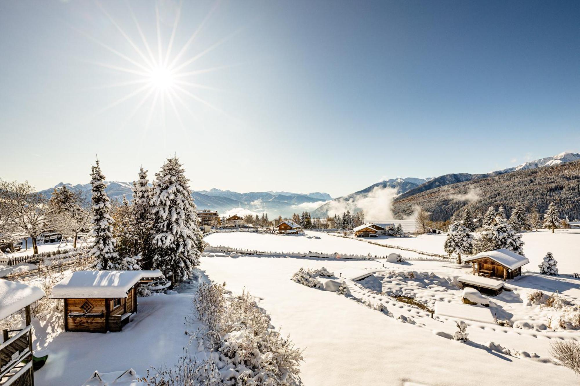 Hotel Sonnenberg Panorama Dolomites Wellbeing à Maranza Extérieur photo